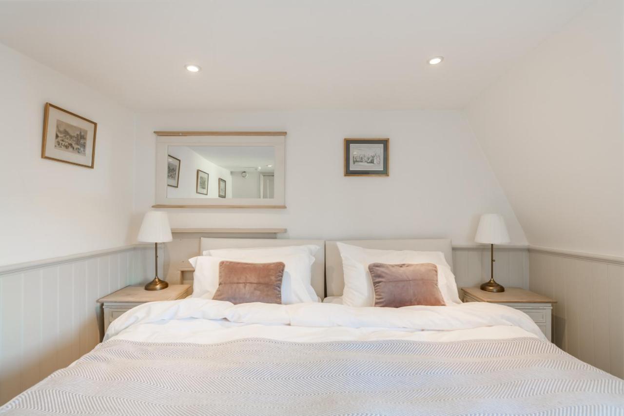 City Centre Stunning House-Roman Baths - 3Min Walk - 4 Bedrooms Dış mekan fotoğraf